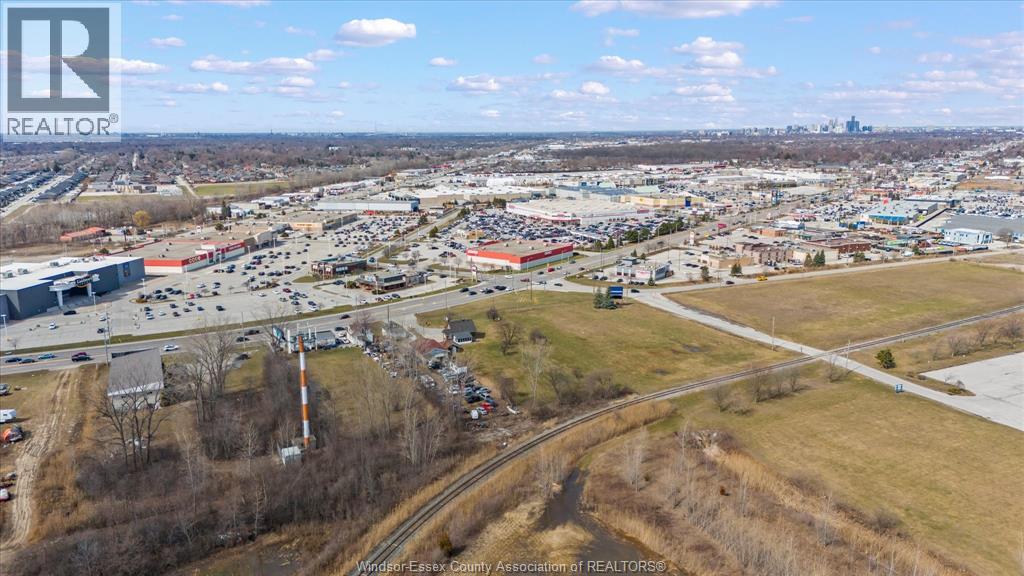 4590 Walker Road, Windsor, Ontario  N8W 5V6 - Photo 42 - 26017309