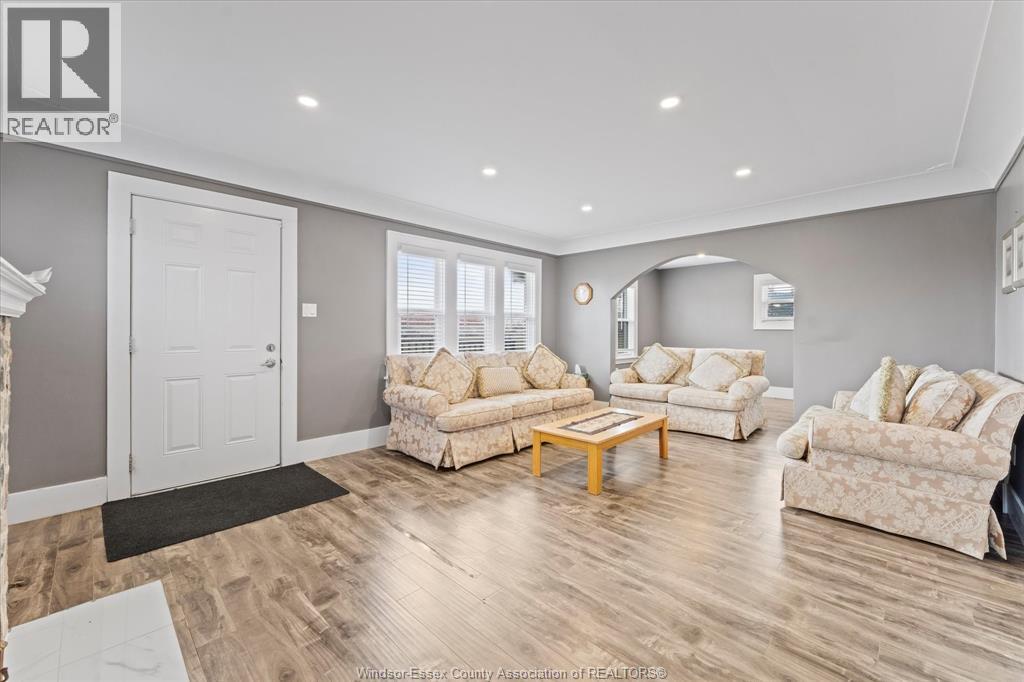 4590 Walker Road, Windsor, Ontario  N8W 5V6 - Photo 6 - 26017313