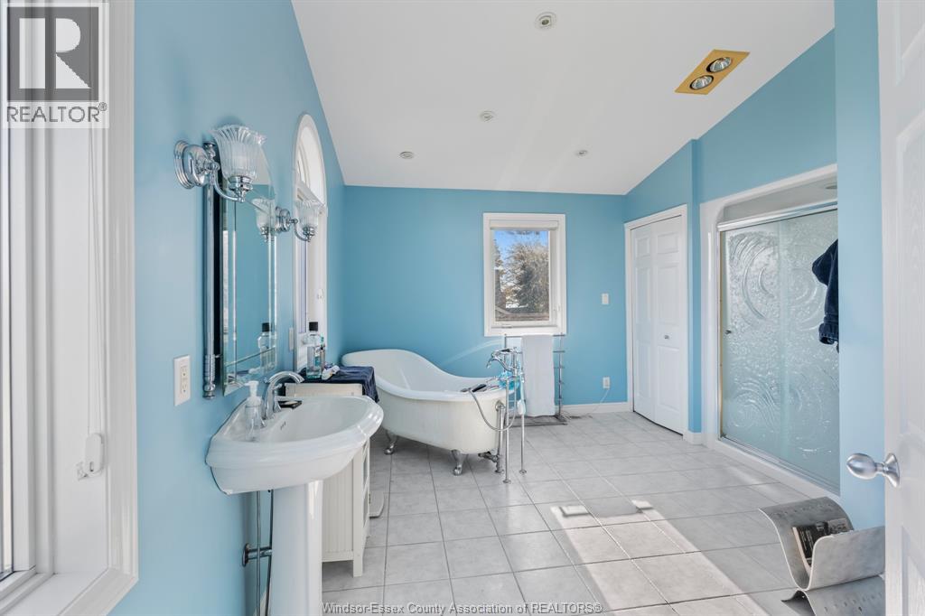 762 Point Pelee Drive, Leamington, Ontario  N8H 3V4 - Photo 18 - 26017307