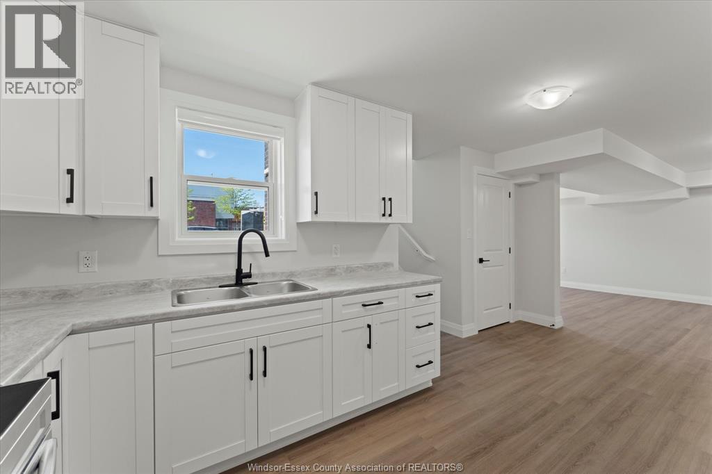 1861 Meldrum Unit# 2, Windsor, Ontario  N8W 4E1 - Photo 5 - 26017390