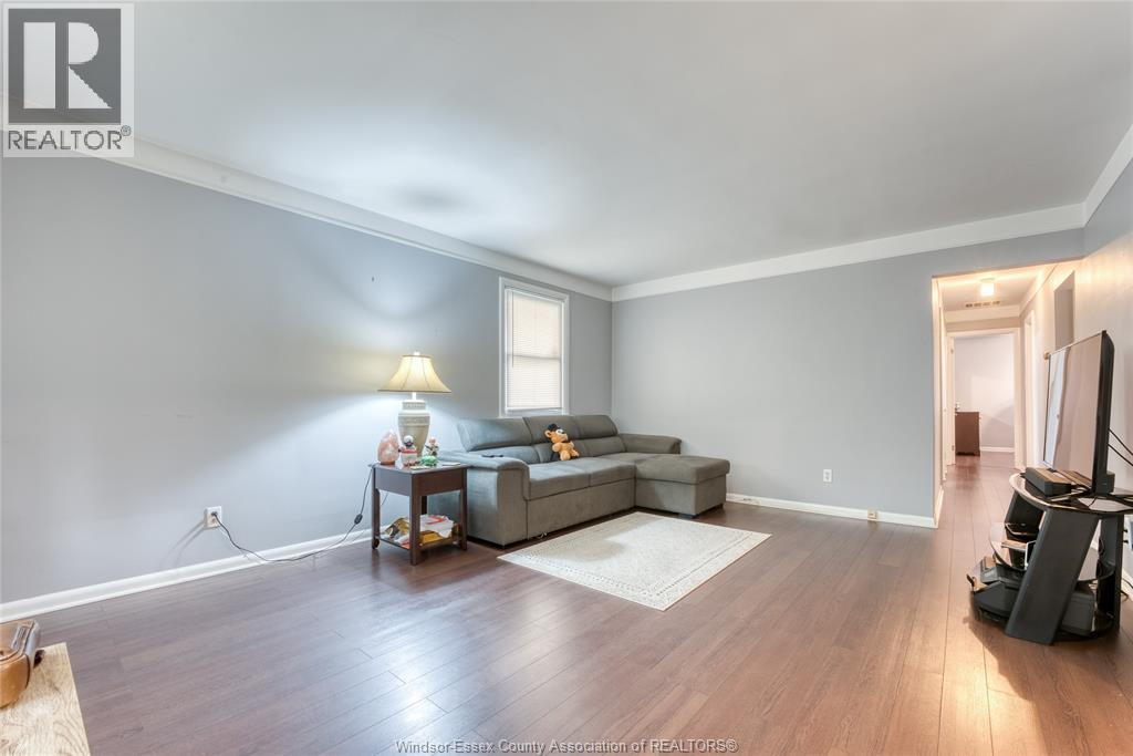 248 Mckay Avenue, Windsor, Ontario  N9B 1Z4 - Photo 5 - 26017411