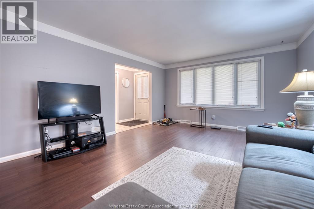 248 Mckay Avenue, Windsor, Ontario  N9B 1Z4 - Photo 7 - 26017411