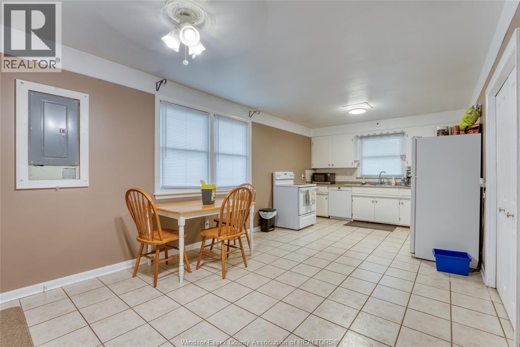 248 Mckay Avenue, Windsor, Ontario  N9B 1Z4 - Photo 8 - 26017411
