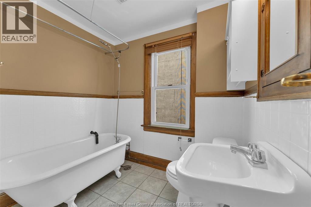 1451 Ouellette Avenue, Windsor, Ontario  N8X 1K1 - Photo 20 - 26017326