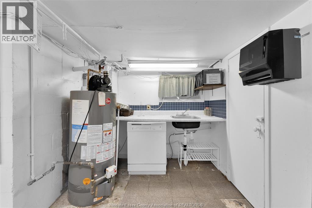 1451 Ouellette Avenue, Windsor, Ontario  N8X 1K1 - Photo 44 - 26017326