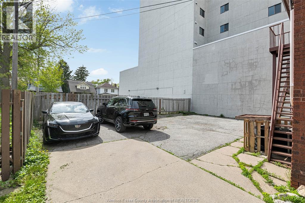 1451 Ouellette Avenue, Windsor, Ontario  N8X 1K1 - Photo 8 - 26017326