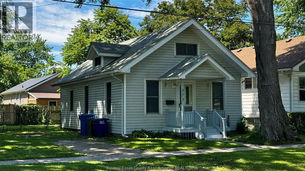 377 Chappell, Windsor, Ontario  N9C 3C6 - Photo 1 - 26017418