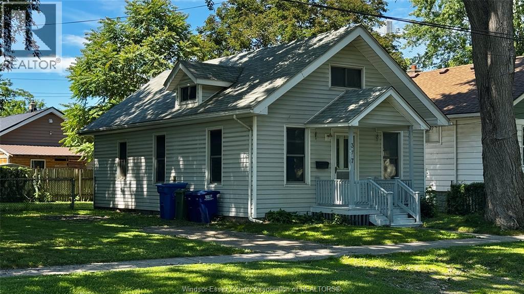 377 Chappell, Windsor, Ontario  N9C 3C6 - Photo 3 - 26017418