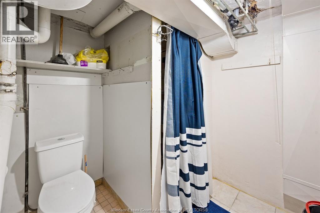 636 Cabana, Windsor, Ontario  N9G 1A4 - Photo 19 - 26017434