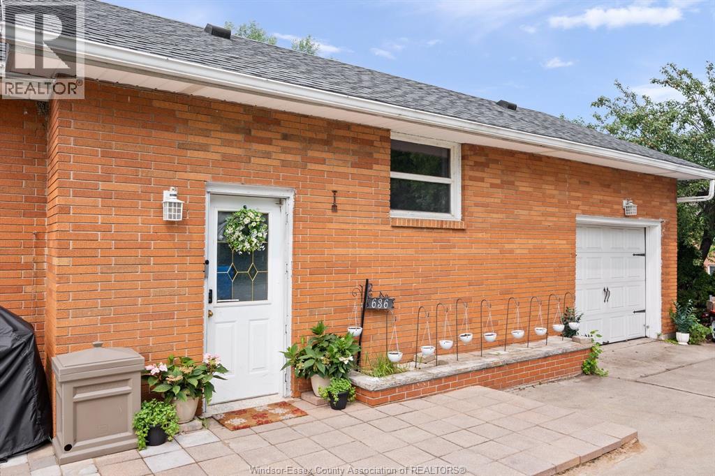 636 Cabana, Windsor, Ontario  N9G 1A4 - Photo 23 - 26017434