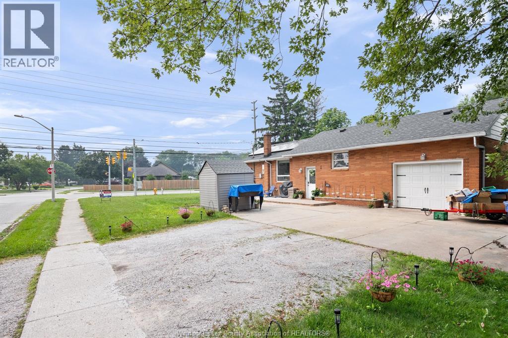 636 Cabana, Windsor, Ontario  N9G 1A4 - Photo 25 - 26017434