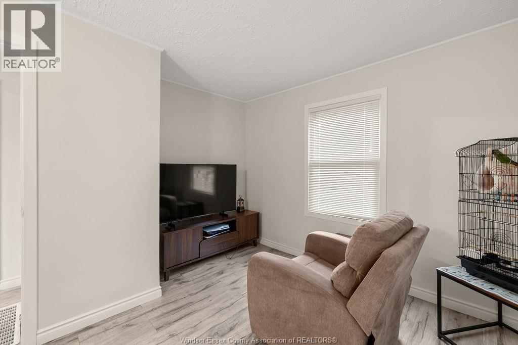 1463 Westcott, Windsor, Ontario  N8Y 4C3 - Photo 8 - 26017439