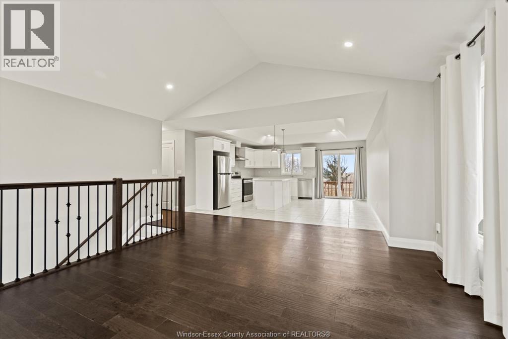 4511 Ursula, Lakeshore, Ontario  N0P 1J0 - Photo 3 - 26017446