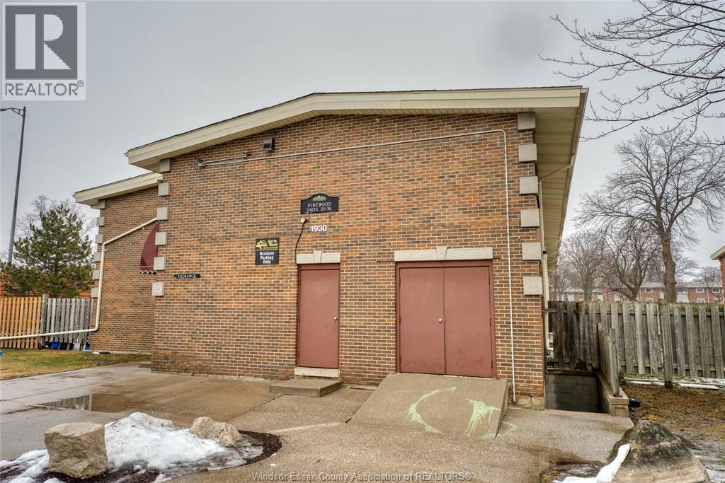 1930 COLUMBIA COURT Unit# 34, Windsor, Ontario