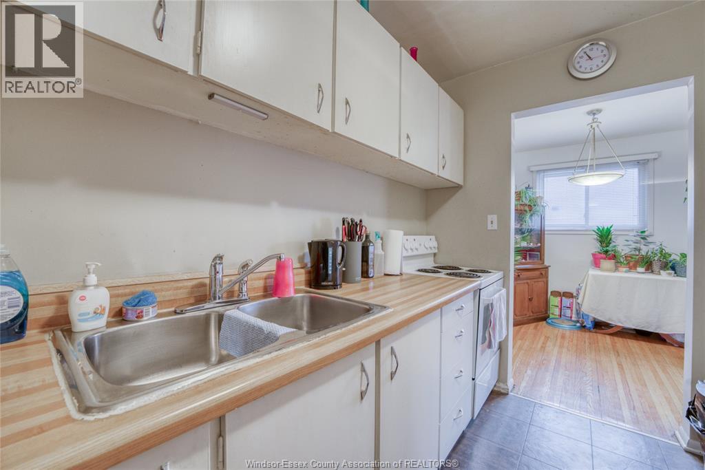 1930 Columbia Court Unit# 34, Windsor, Ontario  N9E 1B1 - Photo 11 - 26017457