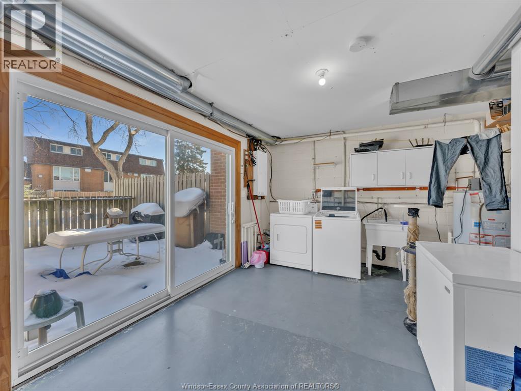 6312 Thornberry, Windsor, Ontario  N8T 3A2 - Photo 11 - 26017447