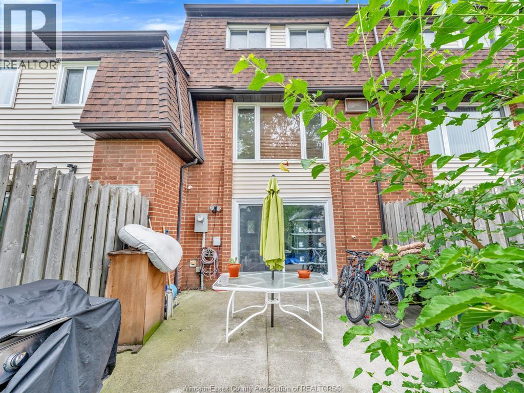 6312 Thornberry, Windsor, Ontario  N8T 3A2 - Photo 33 - 26017447