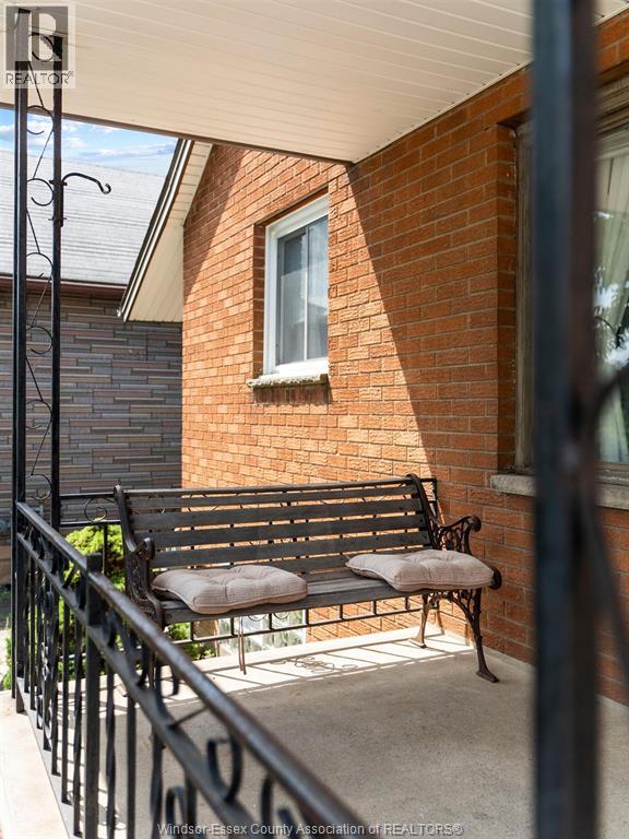 759 Glengarry Avenue, Windsor, Ontario  N9A 1R4 - Photo 5 - 26017438