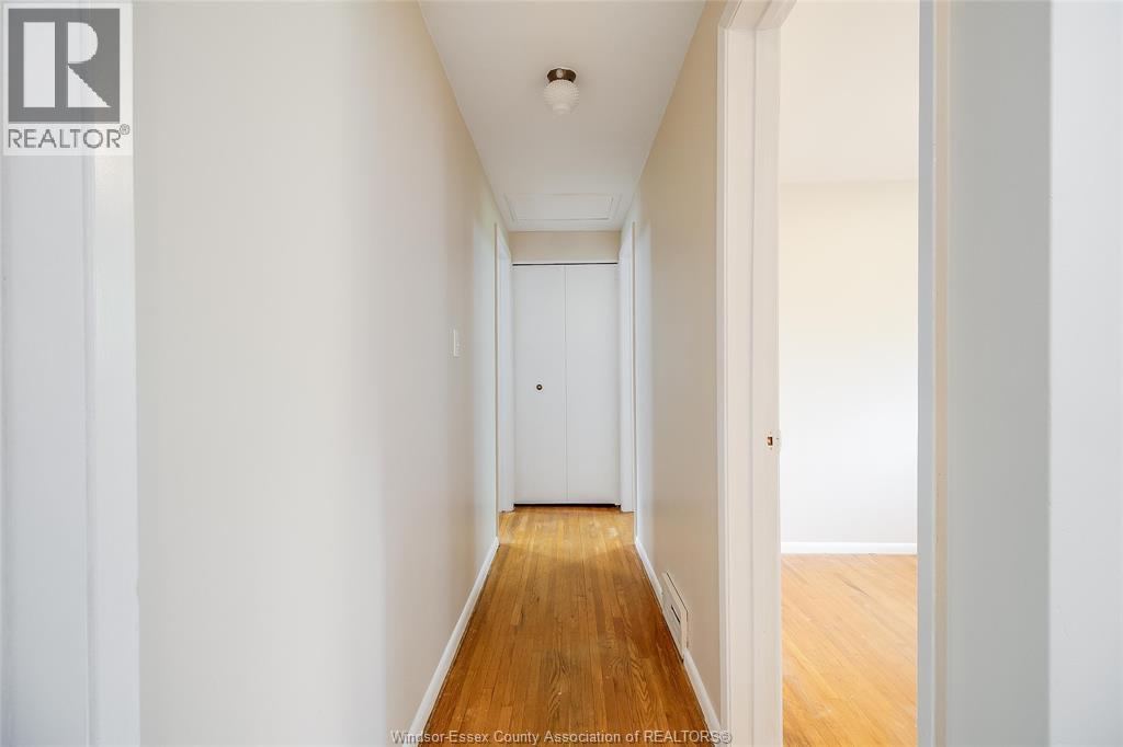4065 Whitney, Windsor, Ontario  N9C 2C7 - Photo 30 - 26016942