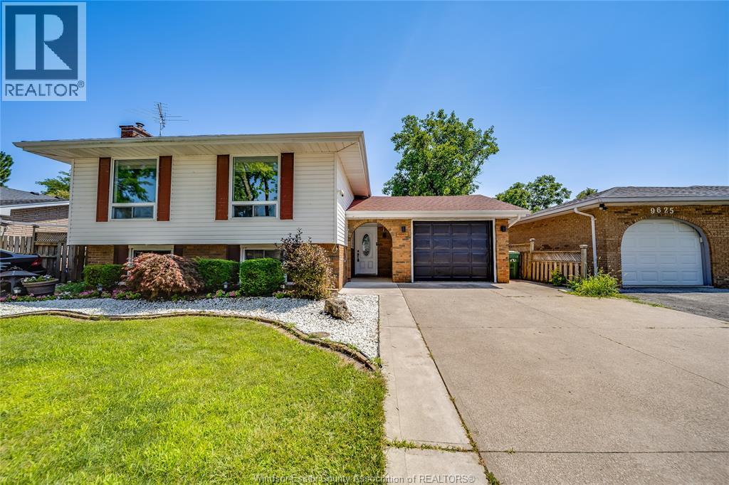 9645 Asgard Road, Windsor, Ontario  N8R 1E1 - Photo 1 - 26017283