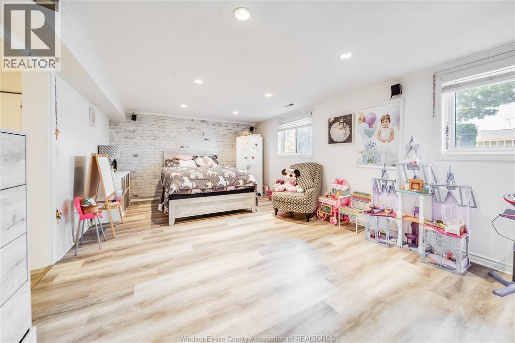 9645 Asgard Road, Windsor, Ontario  N8R 1E1 - Photo 31 - 26017283