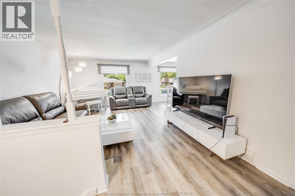 9645 Asgard Road, Windsor, Ontario  N8R 1E1 - Photo 6 - 26017283