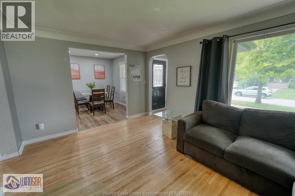 736 Partington Avenue, Windsor, Ontario  N9B 2N7 - Photo 11 - 26017493