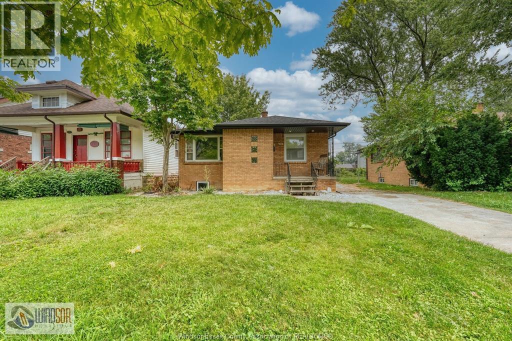 736 Partington Avenue, Windsor, Ontario  N9B 2N7 - Photo 4 - 26017493