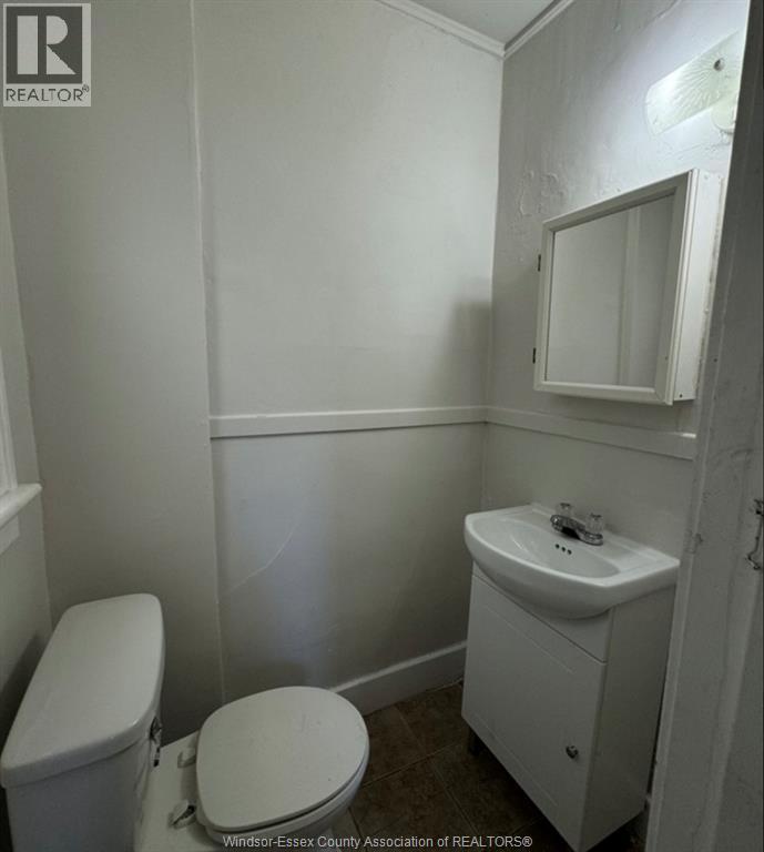 521 Rankin Avenue, Windsor, Ontario  N9B 2R6 - Photo 11 - 26017335