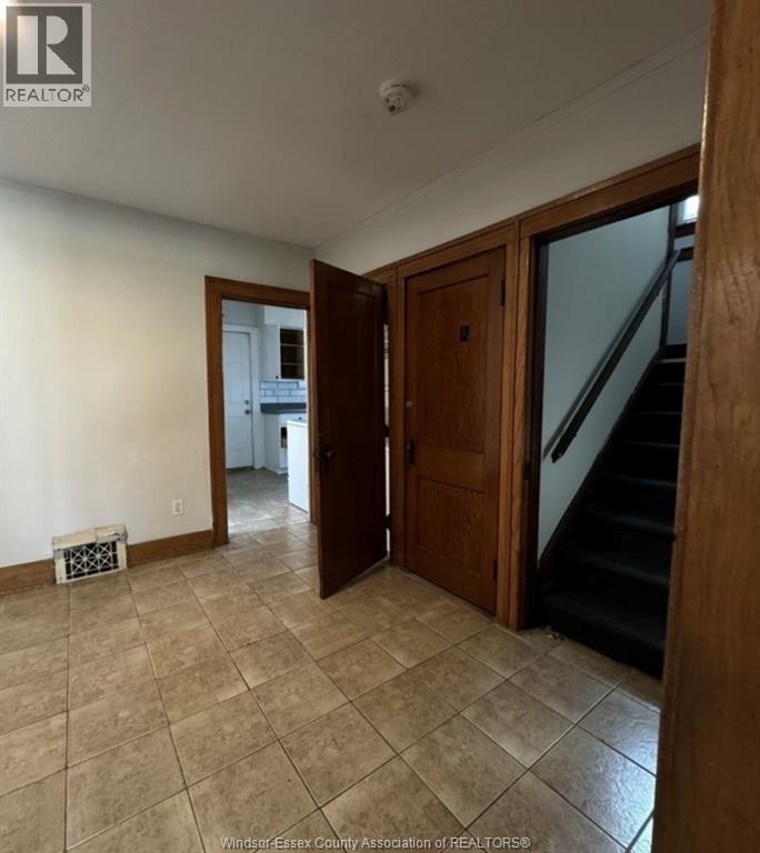 521 Rankin Avenue, Windsor, Ontario  N9B 2R6 - Photo 5 - 26017335