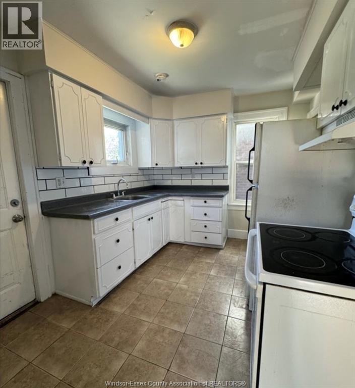 521 Rankin Avenue, Windsor, Ontario  N9B 2R6 - Photo 9 - 26017335