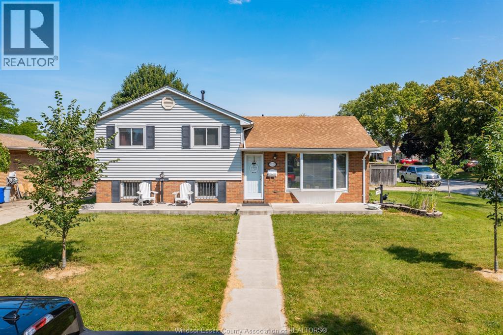 5122 COLBOURNE DRIVE, Windsor, Ontario