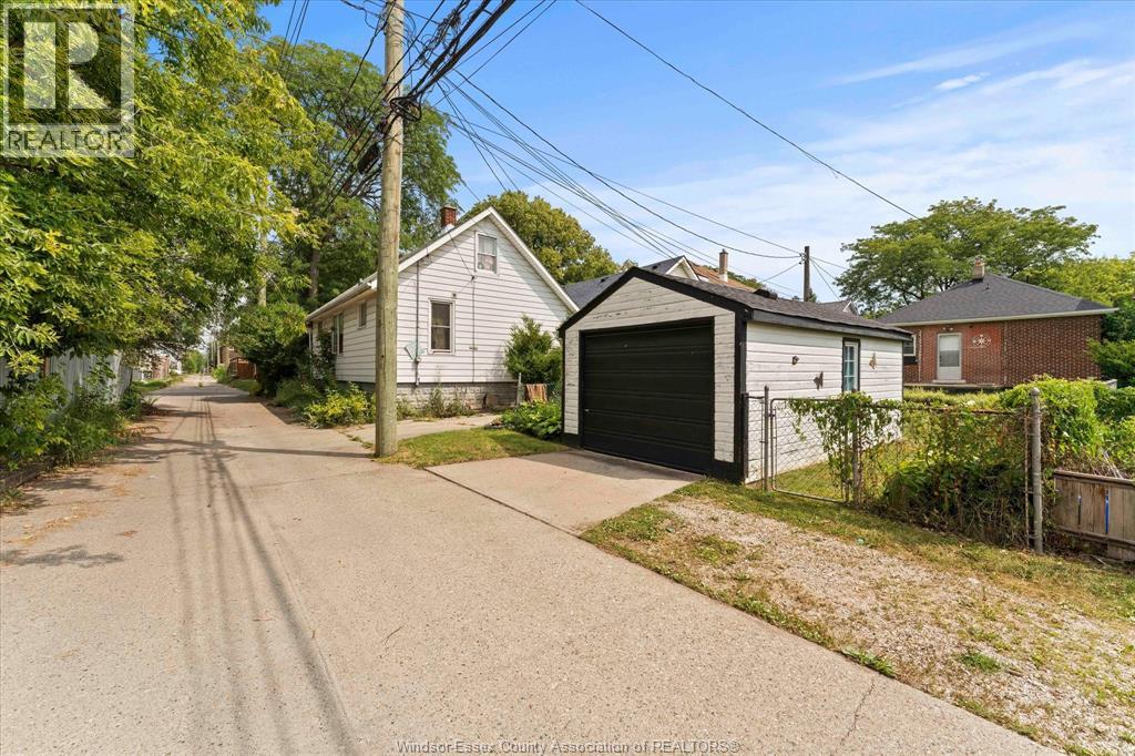 1167 Bruce Avenue, Windsor, Ontario  N9A 4Y5 - Photo 29 - 26017541