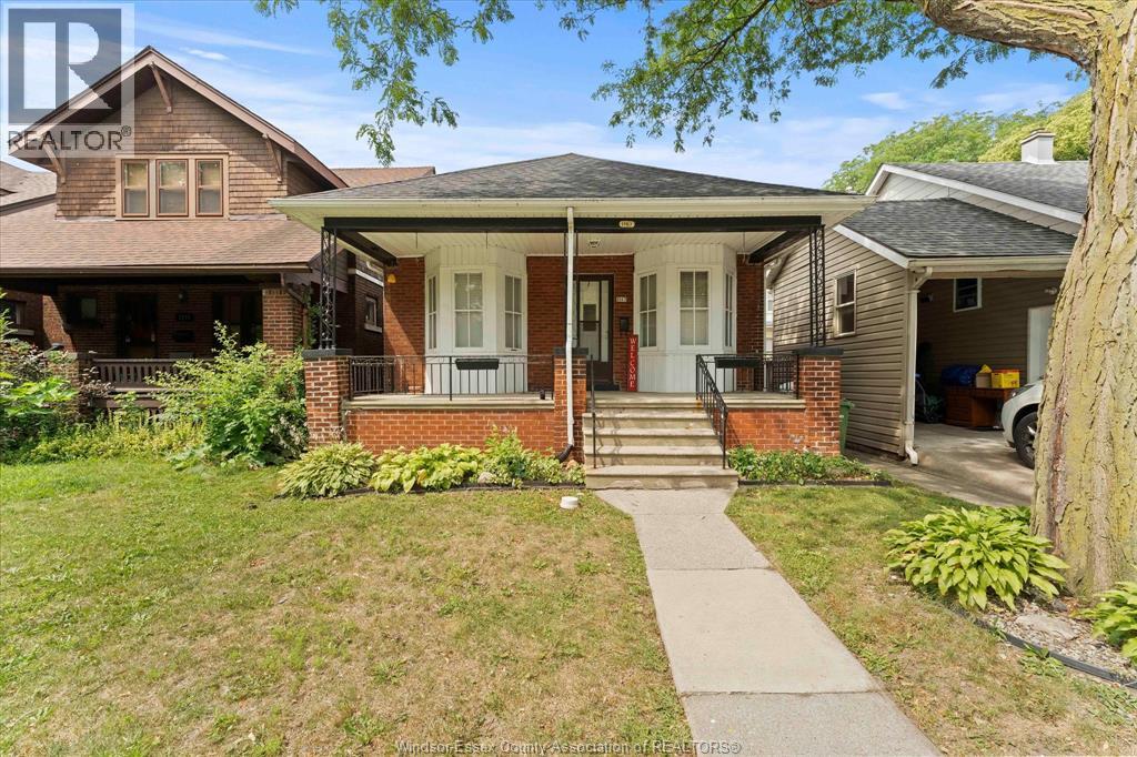 1167 Bruce Avenue, Windsor, Ontario  N9A 4Y5 - Photo 3 - 26017541