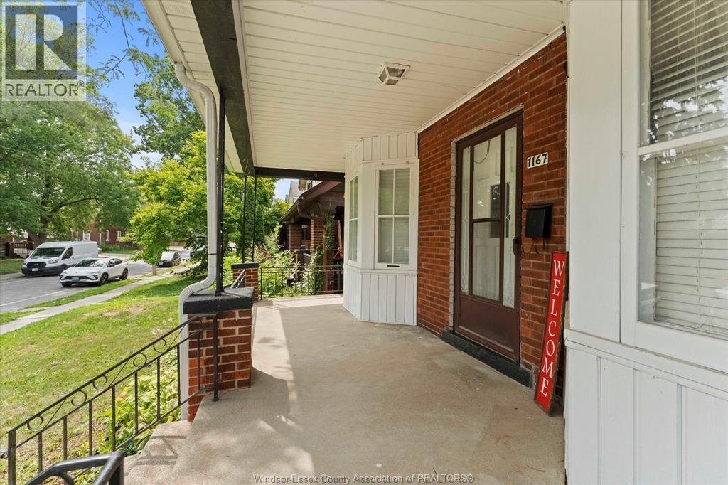 1167 Bruce Avenue, Windsor, Ontario  N9A 4Y5 - Photo 4 - 26017541