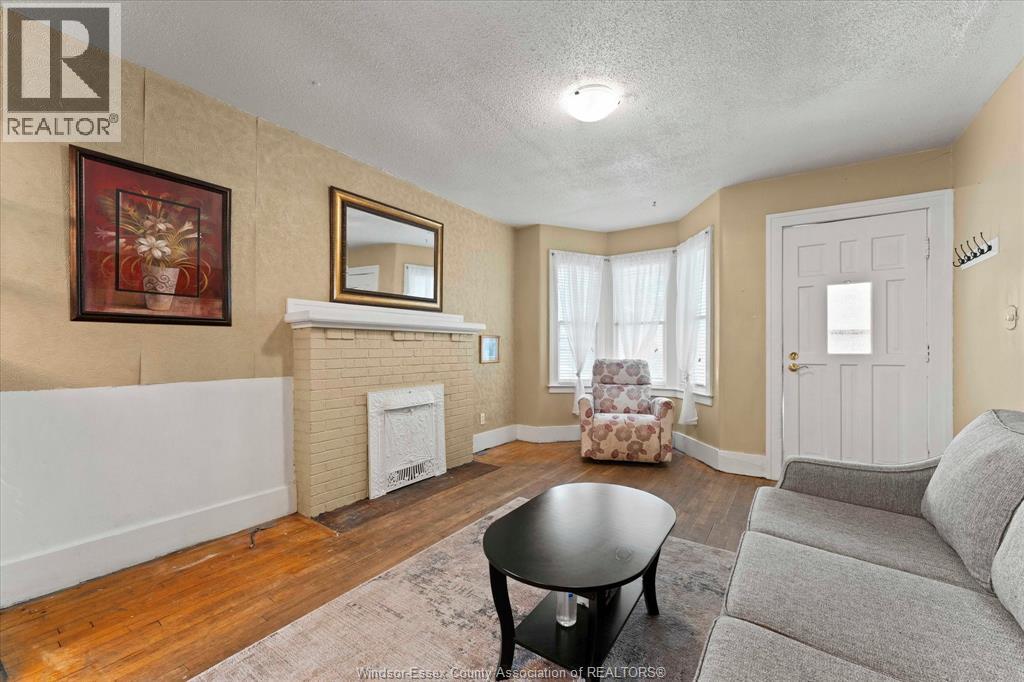 1167 Bruce Avenue, Windsor, Ontario  N9A 4Y5 - Photo 6 - 26017541