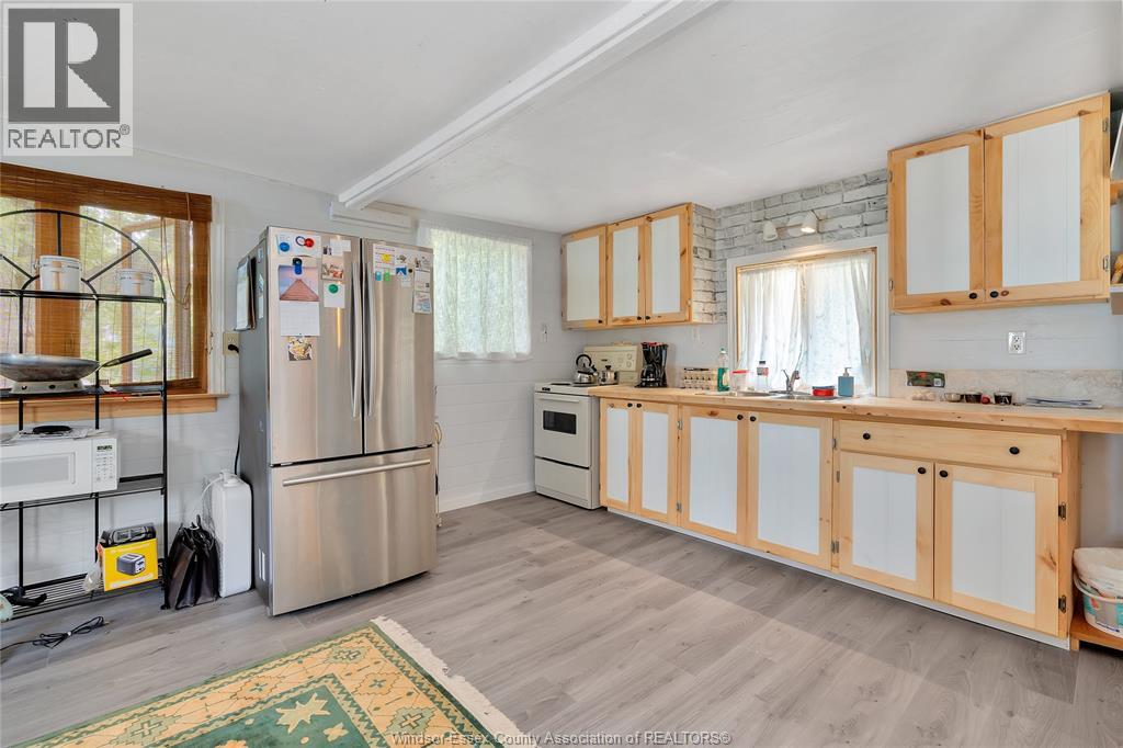 41 Klies Beach, Colchester, Ontario  N0R 1G0 - Photo 6 - 26017539