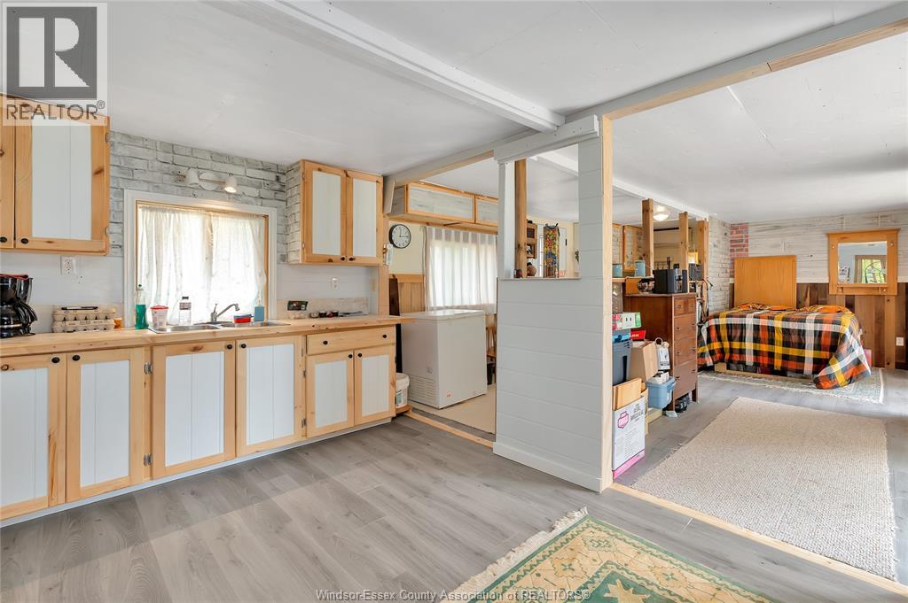 41 Klies Beach, Colchester, Ontario  N0R 1G0 - Photo 8 - 26017539