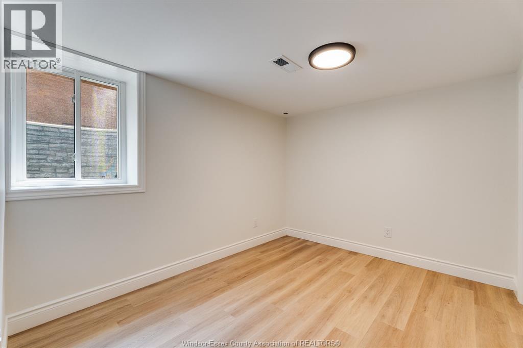 2309 Hall, Windsor, Ontario  N8W 2M1 - Photo 33 - 26017448
