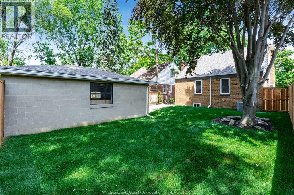2309 Hall, Windsor, Ontario  N8W 2M1 - Photo 48 - 26017448