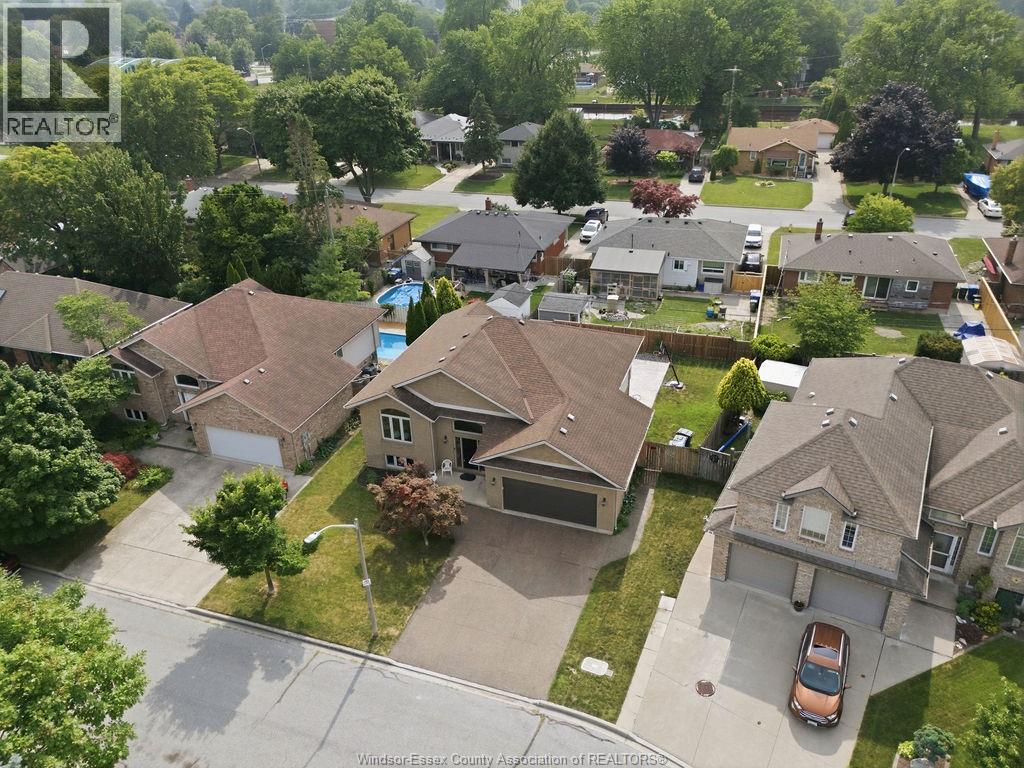 9553 Manitou, Windsor, Ontario  N8P 1H8 - Photo 44 - 26017544