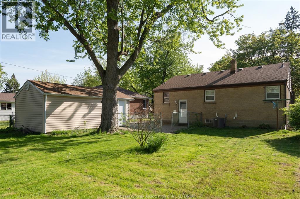 3256 Dominion Boulevard, Windsor, Ontario  N9E 2N5 - Photo 40 - 26017347