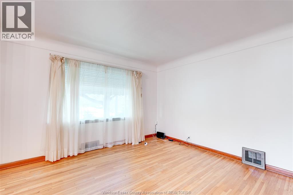 3256 Dominion Boulevard, Windsor, Ontario  N9E 2N5 - Photo 8 - 26017347