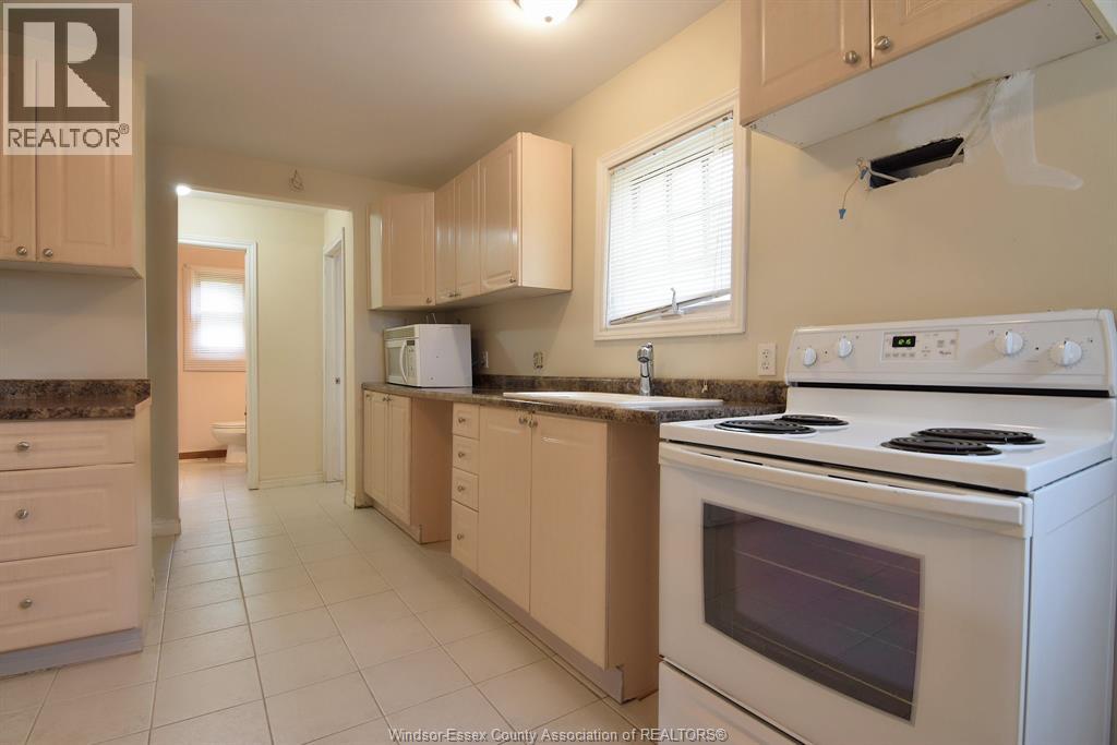 825 Brant, Windsor, Ontario  N9A 3G2 - Photo 12 - 26017523
