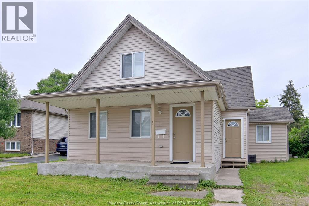 825 Brant, Windsor, Ontario  N9A 3G2 - Photo 2 - 26017523