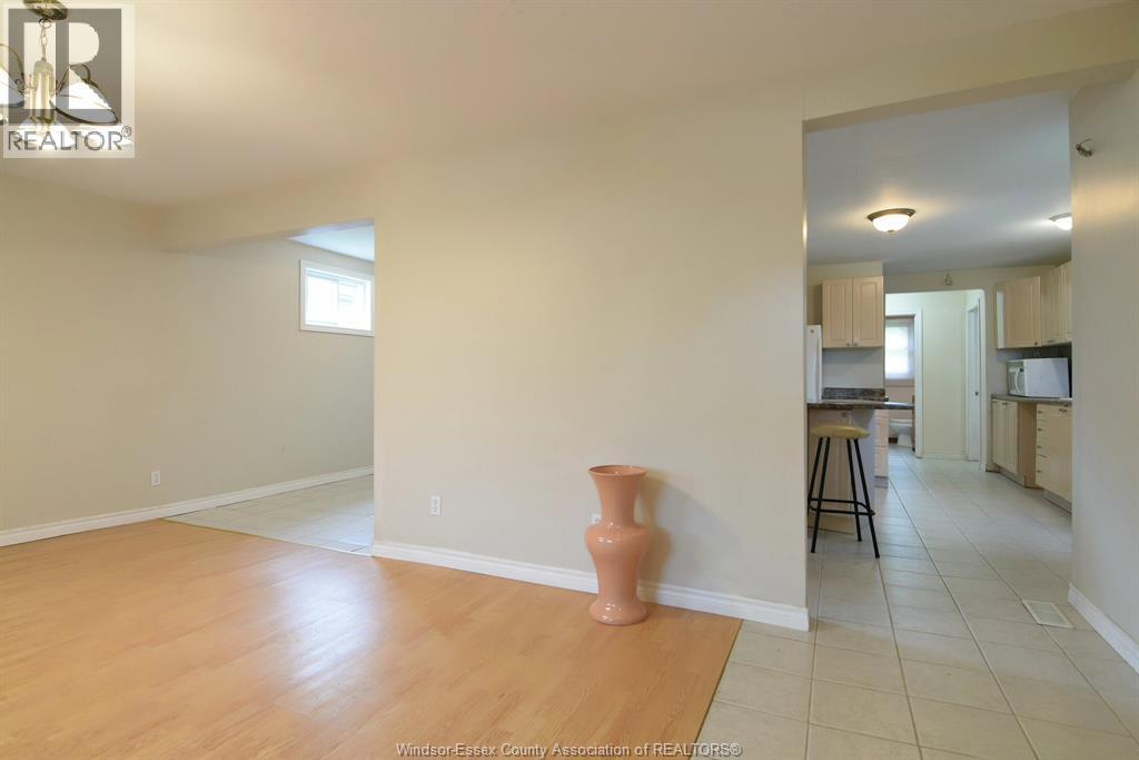 825 Brant, Windsor, Ontario  N9A 3G2 - Photo 4 - 26017523