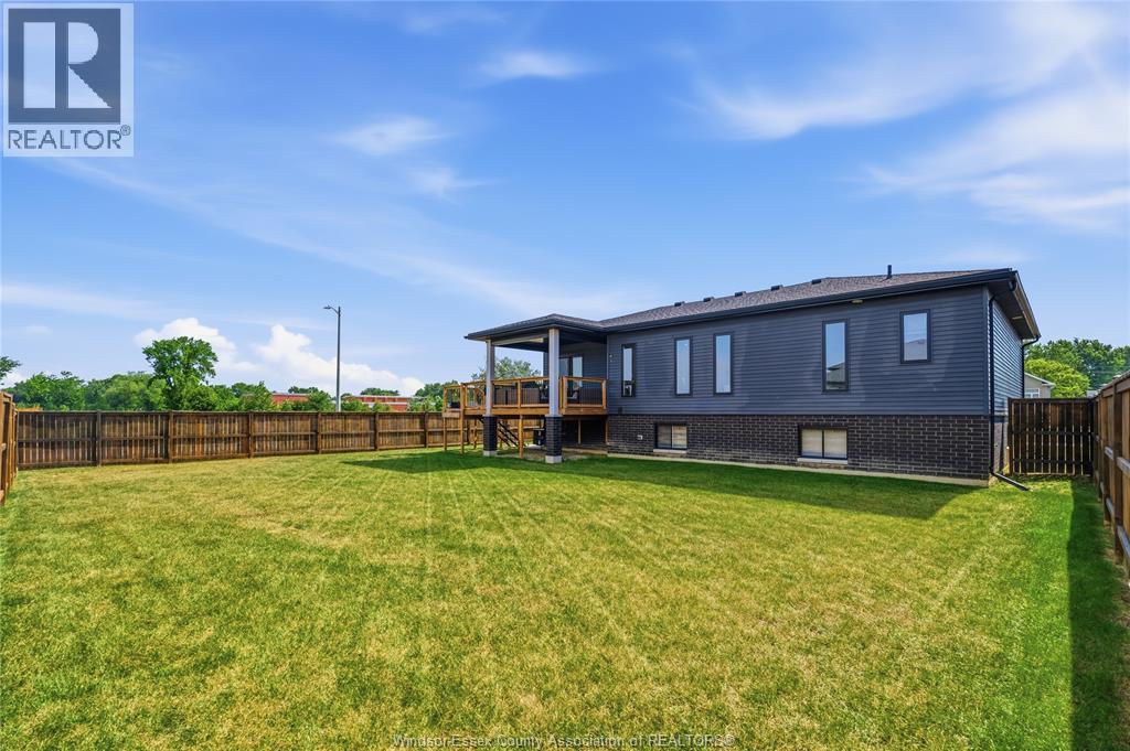 5515 Nostadt, Comber, Ontario  N0P 1J0 - Photo 30 - 26017520