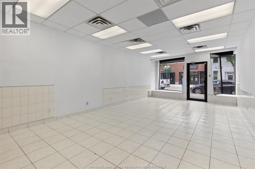 37 Chatham Street East, Windsor, Ontario  N9A 2W2 - Photo 7 - 26017572