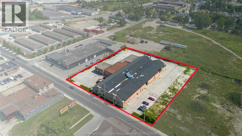 890 WALKER ROAD, Windsor, Ontario