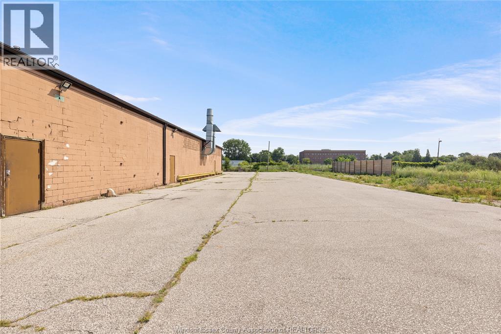 890 Walker Road, Windsor, Ontario  N8Y 2N5 - Photo 19 - 26017570